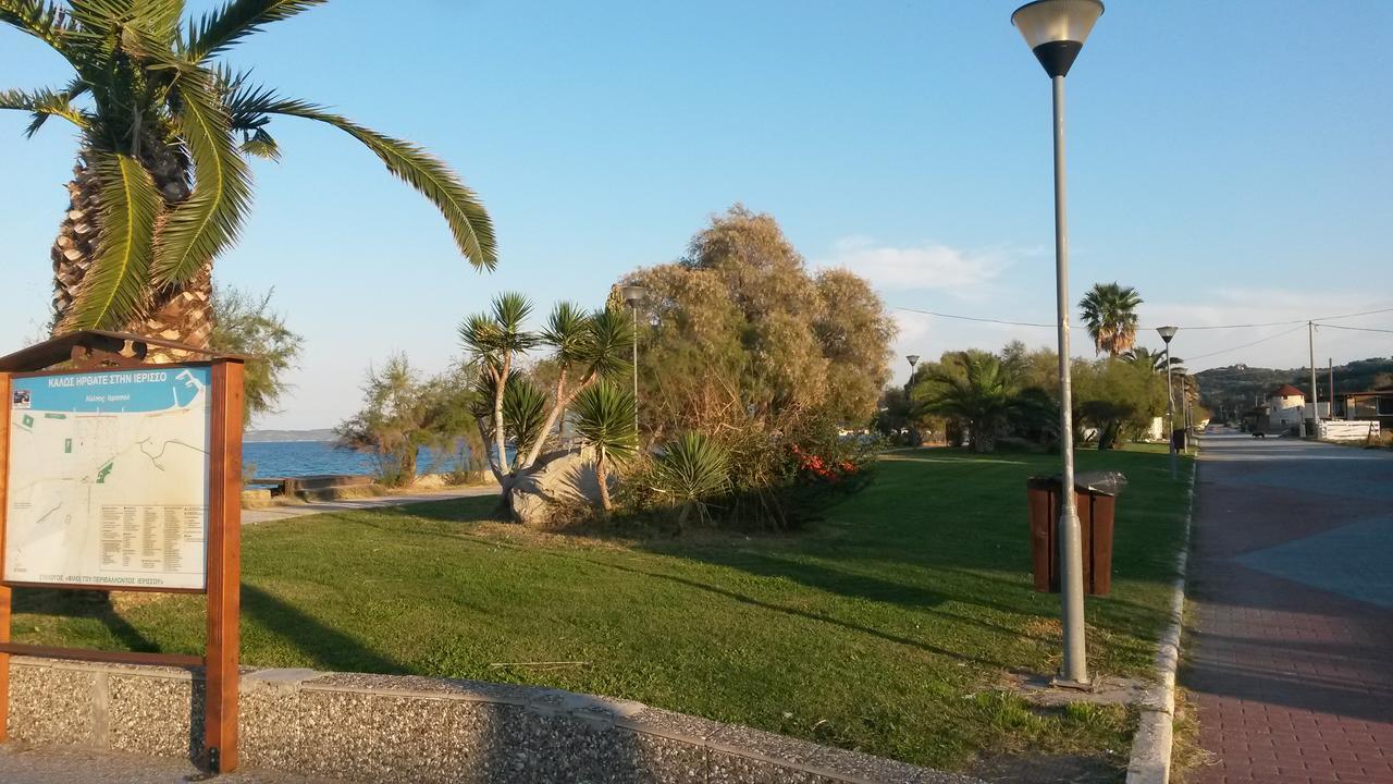 Vila Kristel Ierissós Exteriér fotografie