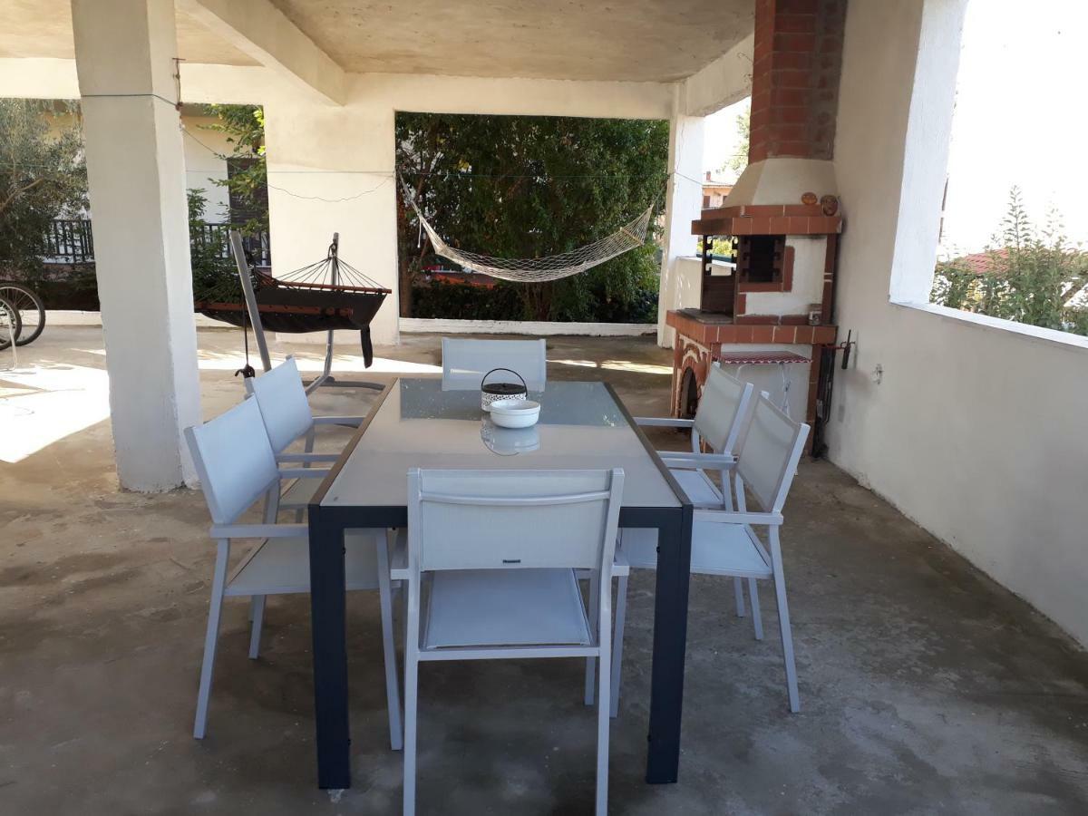 Vila Kristel Ierissós Exteriér fotografie